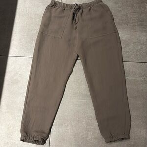 Like new!!!Flowy jogger style pants with elastic cuffs